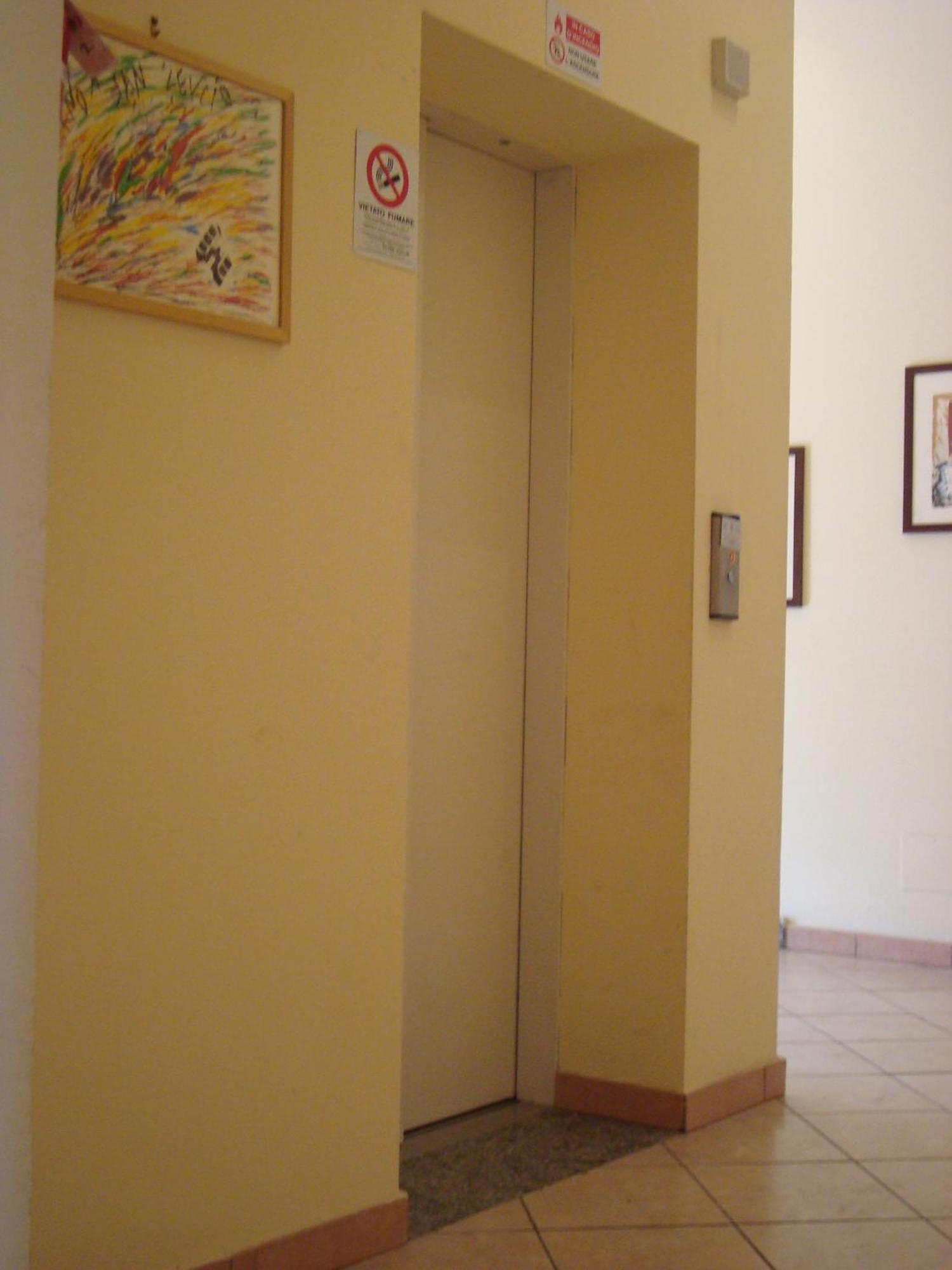 Residence Il Pino Σαρόνο Εξωτερικό φωτογραφία
