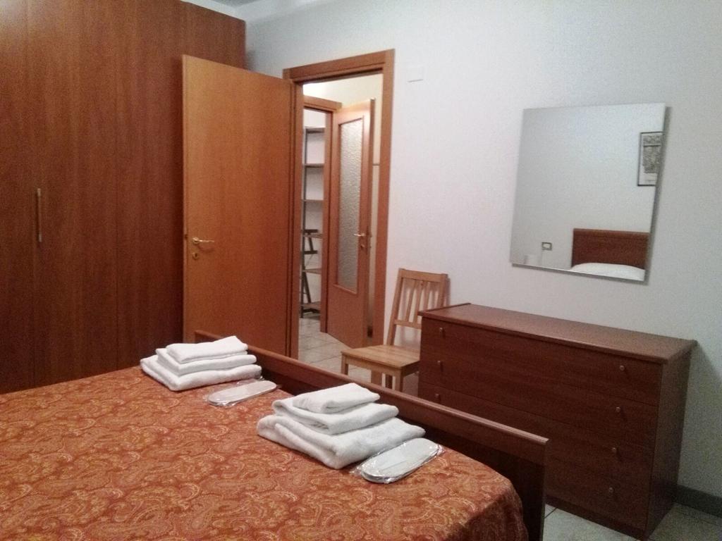 Residence Il Pino Σαρόνο Εξωτερικό φωτογραφία