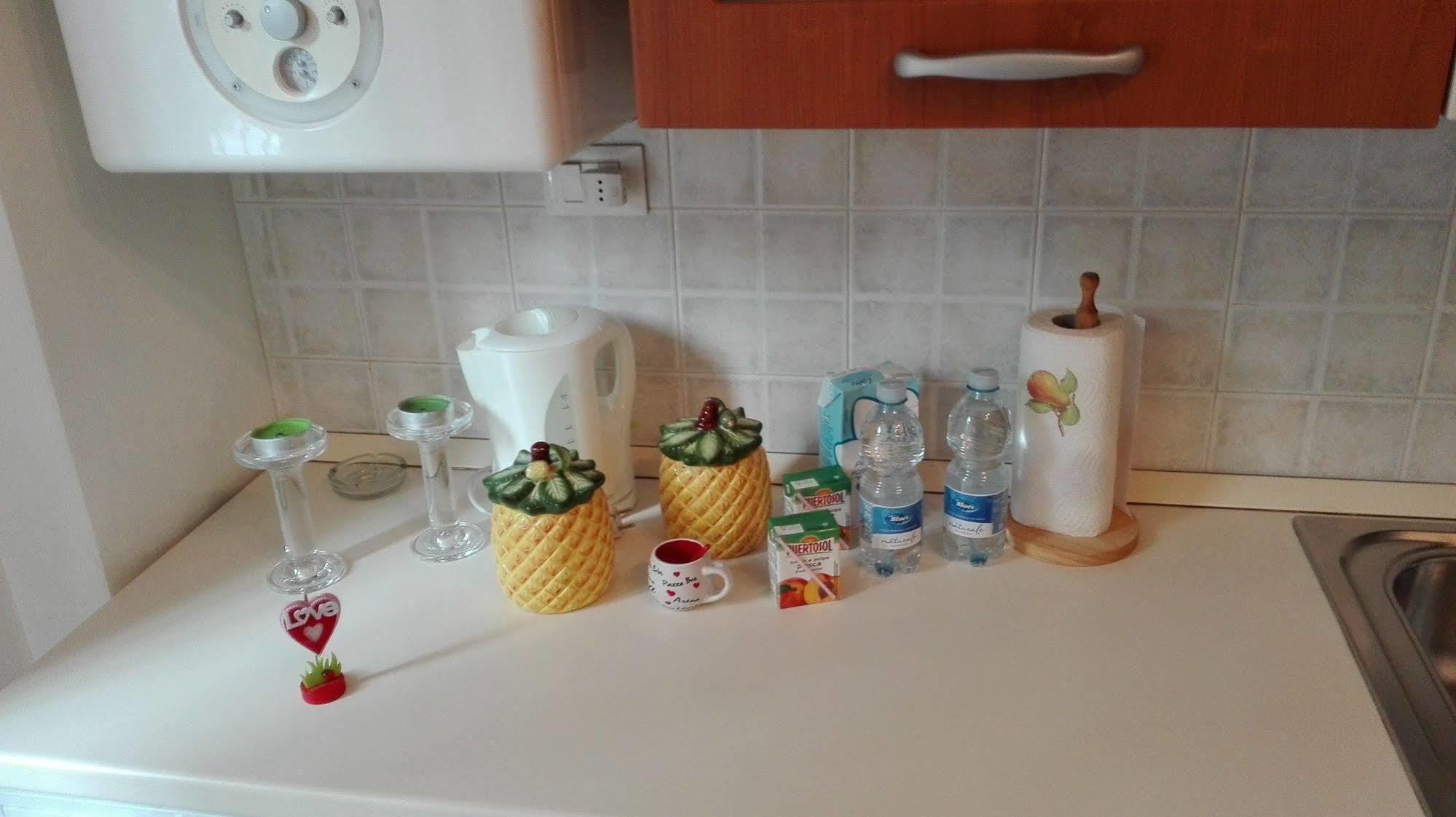 Residence Il Pino Σαρόνο Εξωτερικό φωτογραφία